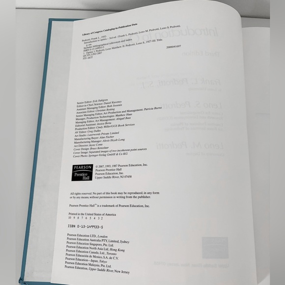 Introduction to Optics 3rd Edition Pedrotti Textbook - Picture 2 of 4